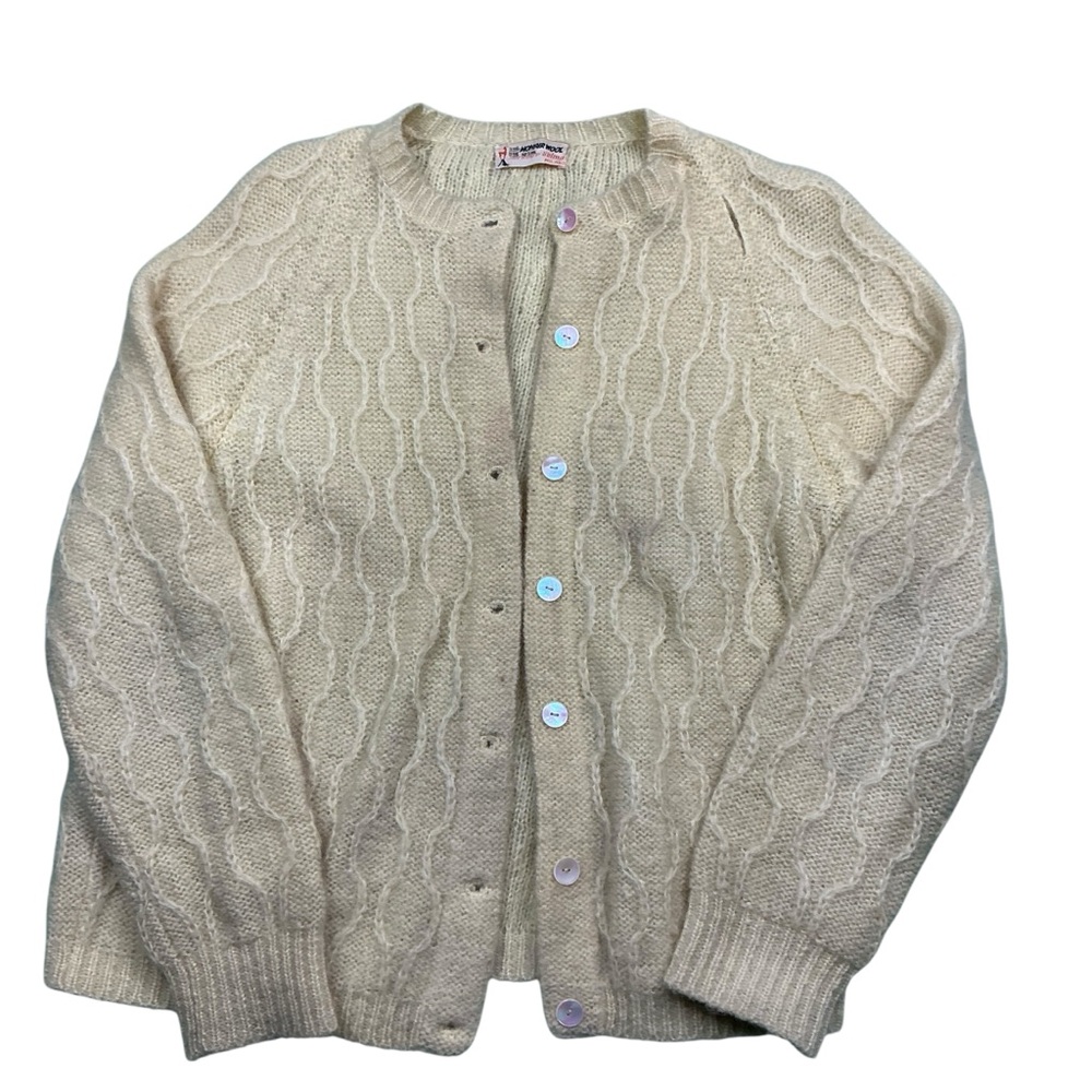 Vintage 1950s soft yellow Mohair cardigan made in Italy women’s small